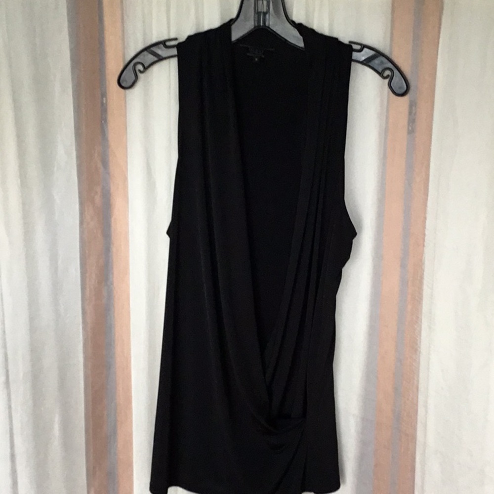 Guess top